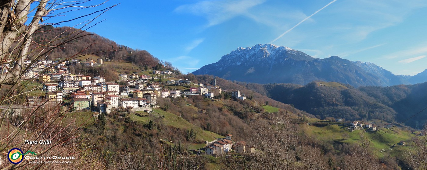 02 Vista panoramica su Dossena e verso l'Alben.jpg